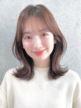 ザシー オモテサンドウ(The C) 20代30代40代ナチュラル大人可愛いスタイル