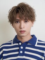 オーシャントーキョーオーバー 渋谷(OCEAN TOKYO OVER)&nbsp;波巻き束感ショートツーブロックマッシュアップバングコンマヘア