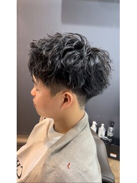 クロムトウキョウ ザ バーバー 新宿本店(CHROM TOKYO the Barber) アップバング