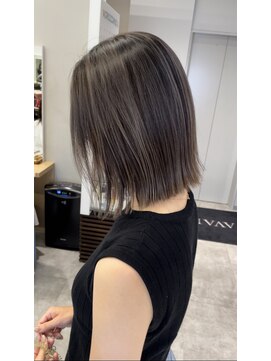 アヴァンス 京橋店(AVANCE) 白髪ぼかしバレイヤージュ！クールスタイルのグレージュカラー