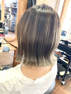 ヘアサロン リーフ(Hair Salon Leaf) ハイライト