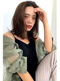 抜け感スタイルで垢抜け！外はねミディアム