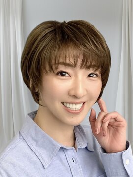 アヴソリューク(Absoluk) 丸みショート 20代30代40代50代 フェイスレイヤー