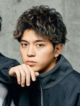 フィフス 仙台(fifth) 仙台スパイキーショートパーマツイストスパイラルパーマ黒髪短髪