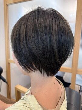  リュクスバトーバイトリコ 船橋南口店(Luxe BATEAU by tricot) 丸みショート♪