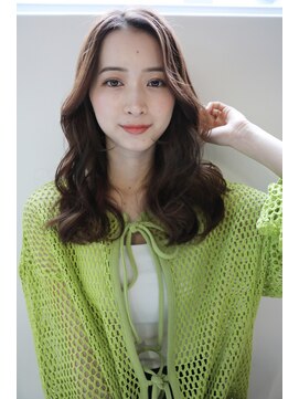 ゆるめウェーブ/ロング黒髪