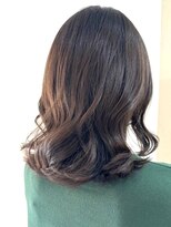 アルファ(alpha)&nbsp;大人ガーリー/ダークアッシュ/似合わせカット/ミディアムレイヤ