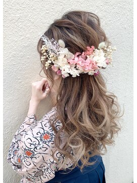 ヘアアンドメイク スタジオ ラプラス(HAIR&MAKE STUDIO rapLus) ゆるふわハーフアップ