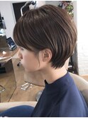 30代、40代/丸み×耳かけショート×アッシュベージュ/大宮