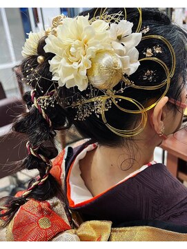 ラブリッシュ(LOVERICHE) 振袖にも、袴スタイルにも合う水引きアレンジ 【延山styling】