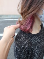 アルル ヘアー(ALULU HAIR) キュートが見え隠れ『インナーカラーピンク』