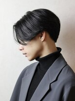 ヨシザワインク プレミアム 横浜 桜木町店(YOSHIZAWA Inc. PREMIUM)&nbsp;センターパーとニュアンスパーマ毛流れナチュラル刈り上げ理容室