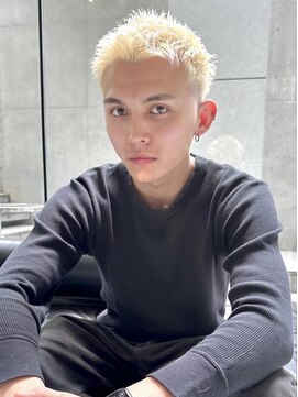 サンバレー(SUNVALLEY) ストリートメンズハイトーンフェードスタイル