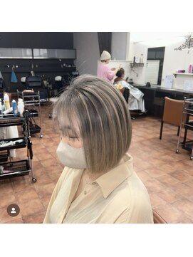 アボックス(abox) 切りっぱなしボブ/シャドールーツ/バレイヤージュ