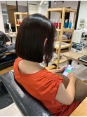コンパクト切りっぱなしボブ