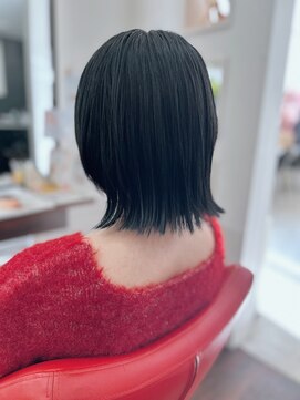 カラーズアンドロッソ(Colors&Rosso) ブルーブラックボブ