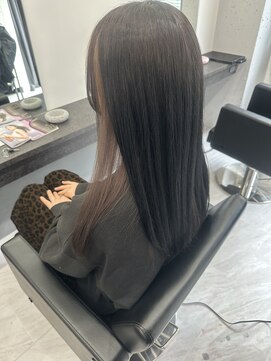 ミニョン(Mi9non) インナーカラーでベージュ