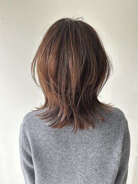 エシェル 平塚店(echelle) 外ハネミディアムレイヤー