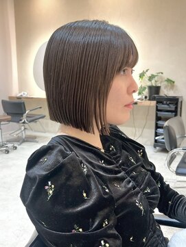 ヒビヲ 天神警固(HIBIO) 切りっぱなしボブタッセルボブダブルカラーオリーブベージュ