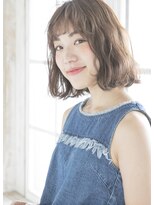 肩の力がスッと抜けた軽やかボブ