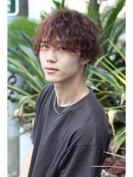 ブークル(boucle) 西海岸風毛先強めミディアムパーマ