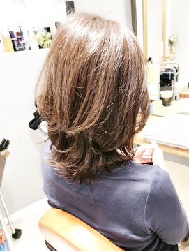 ミッシェル アフロート(michelle afloat) 20代30代40代50代トップふんわり首周りスッキリくびれCカーブ