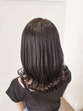 エヌプラス(N+) カール/セミディ/シアカラー/姫カット