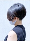 【morio池袋】黒髪刈り上げ丸みショート