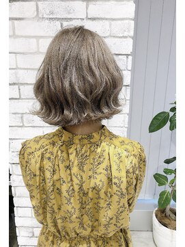 カノイ(KANOI) 切りっぱなしボブ×ミルキーベージュ＊