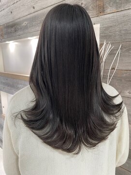 アイヴィ 表参道(IVY) 暗髪透明感☆オリーブグレージュ【肥田亜沙美】