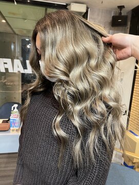 ラフ(LAFF) #バレイヤージュ#グレージュカラー#ボブウルフ#ココアベージュ