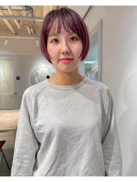 ロスタークラス(ROSTAR class) 大人ピンクブラウン、ショート