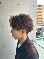 メンズサロン ウエストサイドカットクラブ(Men's West Side Cut Club) センターパート×ツイストスパイラル