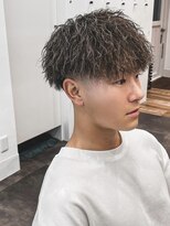 ルースト 京都四条大宮店(ROOST)&nbsp;【ツイストパーマ】フェードショートマッシュ