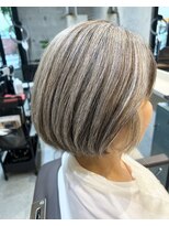 プラスシー(+C)&nbsp;白髪を活かす地毛にハイライト/福岡地毛にハイライト/白髪ぼかし