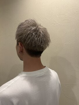 ウーヴリール 総社店(ouvrir) スパイキーショート