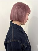 ぷつっとカット　ハイトーンボブ　ベビーピンク