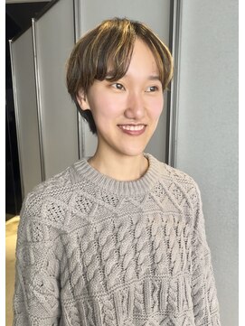 ビーヒアナウ 金沢県庁店(BE HERE NOW) 【マッシュショート】