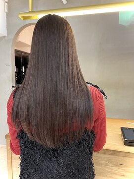 ローレン(LOREN) イメチェン/ホワイトブロンド/外ハネボブ/ワイドバング/栄/久屋