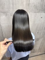アリアバイエクラート 新宿南口店(ARiA by ECLART)&nbsp;★黒くならないグレージュとトリートメントで透き通るツヤ髪★