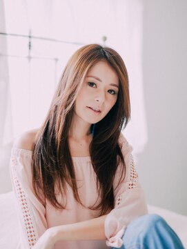 ナチュラルエフ(natural f) ロングレイヤースタイル