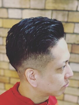 バーバーリング メソッド(BARBERING METHOD) ナチュラルフェードカット　初めての人にもオススメ。