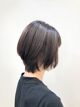 クオリス 上福岡店(QUALIS) 前上がり/小顔/ショート/暗めカラー/30代40代50代/ベージュ