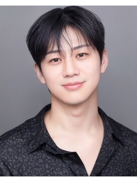 アンフィユヌキャトル(AnFye une Qatll) 【メンズ】【メンズカット】【ダウンパーマ】