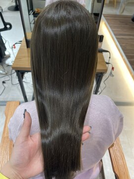 アドア 横浜(ADORE) 【ADORE横浜】艶オリーブ