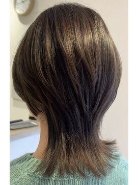 アズールサン 草加西口店(azule-sun) ウルフカット,グレージュカラー,イルミナ【草加】