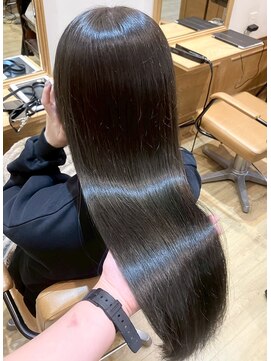 アロマ ヘアー ルーム 新宿3号店(AROMA hair room) 髪質改善ストレート/艶感ロング/美髪/ナチュラルストレート