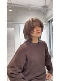 ウルフカット　鷹の羽カラー