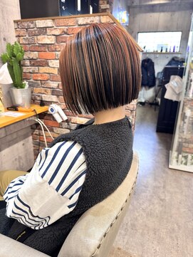 ルーナヘアー(LUNA hair) サクラオレンジ アンブレラカラー ボブ ブリーチ 10代20代30代