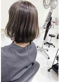 ベージュカラー
